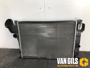 Gebruikte Radiateur Mercedes S (W221) 3.5 S-350 24V Prijs op aanvraag aangeboden door Van Gils Automotive