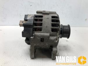 Gebruikte Dynamo Volkswagen Polo IV (9N1/2/3) 1.4 16V Prijs € 49,00 Margeregeling aangeboden door Van Gils Automotive