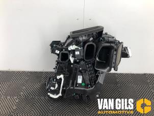 Gebruikte Chaufagebak Tesla Model Y (5YJY) RWD Prijs op aanvraag aangeboden door Van Gils Automotive