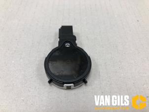 Gebruikte Sensor regen Ford Focus 3 Wagon 1.0 Ti-VCT EcoBoost 12V 125 Prijs € 30,00 Margeregeling aangeboden door Van Gils Automotive