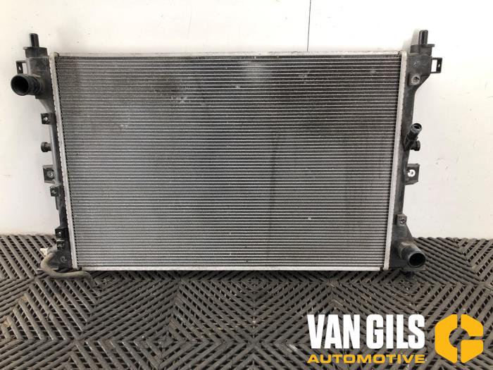 Gebruikte Radiateur Suzuki S-Cross Prijs op aanvraag aangeboden door Van Gils Automotive