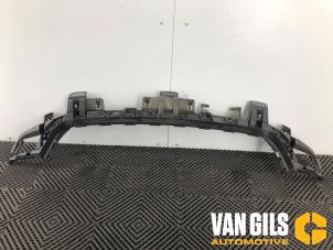 Gebruikte Bumpersteun midden-achter Audi A3 Limousine (8VS/8VM) 1.4 TFSI ACT 16V Prijs op aanvraag aangeboden door Van Gils Automotive