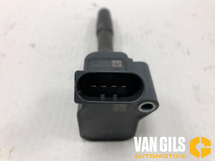 Pen Bobine van een Audi A4 Avant (B9) 2.0 40 TFSI Mild hybrid 16V 2021