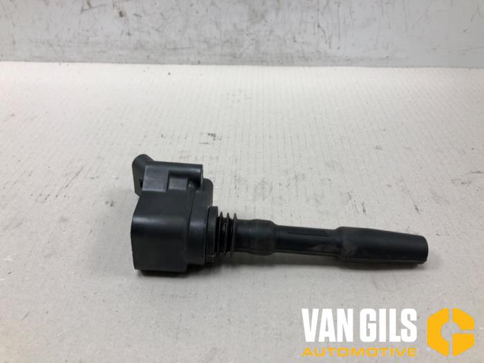 Pen Bobine van een Audi A4 Avant (B9) 2.0 40 TFSI Mild hybrid 16V 2021