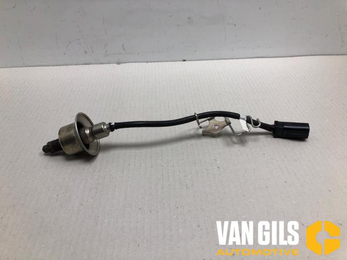 Gebruikte Lambda Sonde Toyota Yaris IV (P21/PA1/PH1) 1.5 12V Hybrid 115 Prijs € 29,95 Margeregeling aangeboden door Van Gils Automotive