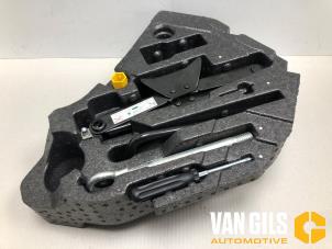 Gebruikte Krikset Opel Crossland (X) 1.2 Turbo 12V Prijs op aanvraag aangeboden door Van Gils Automotive