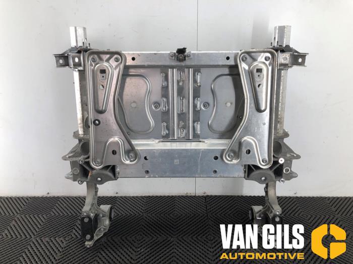 Gebruikte Subframe Porsche Taycan (Y1A) 4S Performance Prijs op aanvraag aangeboden door Van Gils Automotive