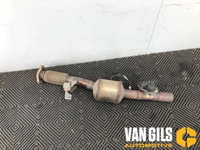 Gebruikte Voorpijp + katalysator Mercedes B (W247) 2.0 B-200d Prijs € 899,99 Margeregeling aangeboden door Van Gils Automotive