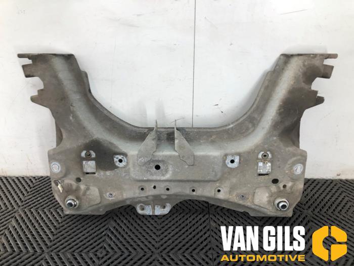 Gebruikte Subframe Renault Clio IV (5R) 1.2 TCE 16V GT EDC Prijs op aanvraag aangeboden door Van Gils Automotive
