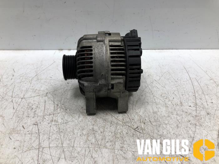 Gebruikte Dynamo Citroen C5 I Berline (DC) 2.0 HPI 16V Prijs op aanvraag aangeboden door Van Gils Automotive