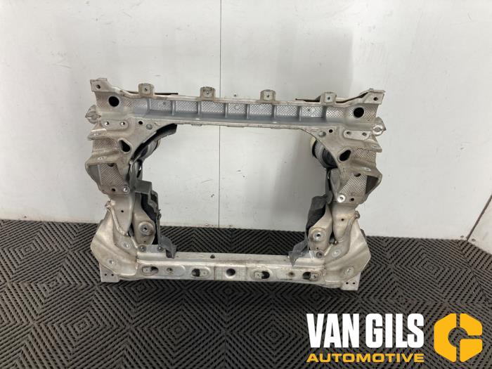 Gebruikte Subframe Mercedes GLC (X253) 2.0 200 16V EQ Boost Prijs € 499,99 Margeregeling aangeboden door Van Gils Automotive