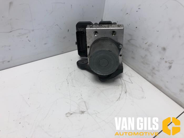 Gebruikte ABS Pomp Volkswagen Polo VI (AW1) 1.0 TSI 12V Prijs € 50,00 Margeregeling aangeboden door Van Gils Automotive