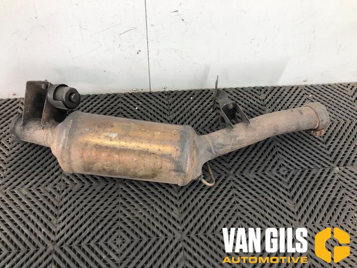 Gebruikte Roetfilter Mercedes ML II (164/4JG) 3.0 ML-320 CDI 4-Matic V6 24V Prijs € 300,00 Margeregeling aangeboden door Van Gils Automotive