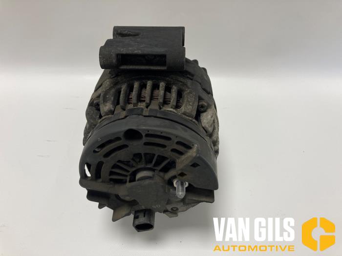 Gebruikte Dynamo Mercedes Sprinter 3t (906.61) 209 CDI 16V Prijs op aanvraag aangeboden door Van Gils Automotive