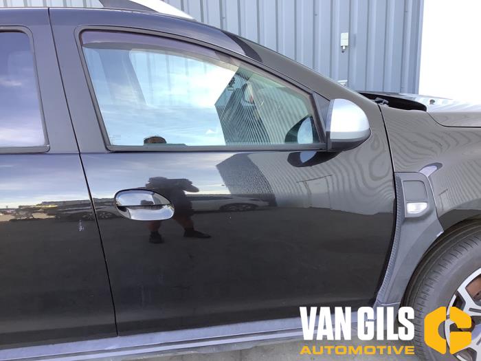 Tür 4-türig rechts vorne Dacia Duster O342133