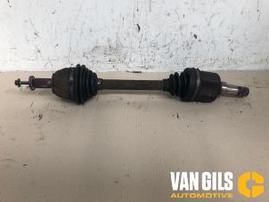 Gebruikte Aandrijfas links-voor Volvo S40 (MS) 1.6 D 16V Prijs € 74,99 Margeregeling aangeboden door Van Gils Automotive