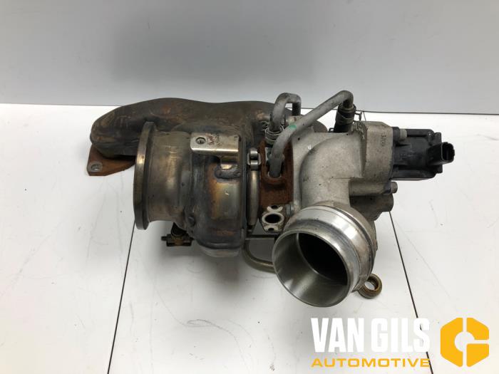 Gebruikte G-lader Volvo V40 (MV) 1.5 T3 16V Geartronic Prijs op aanvraag aangeboden door Van Gils Automotive
