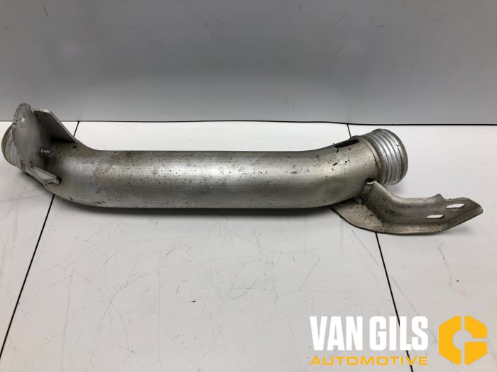 Gebruikte Intercooler Buis Volvo V40 (MV) 1.5 T3 16V Geartronic Prijs op aanvraag aangeboden door Van Gils Automotive