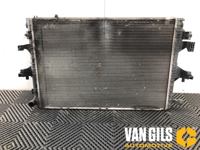 Gebruikte Radiateur Volkswagen Multivan T7 Prijs op aanvraag aangeboden door Van Gils Automotive