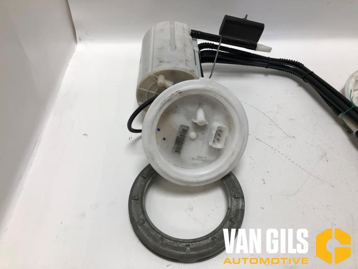 Gebruikte Tank element Pomp BMW 5 serie Touring (E61) 525i 24V Prijs op aanvraag aangeboden door Van Gils Automotive