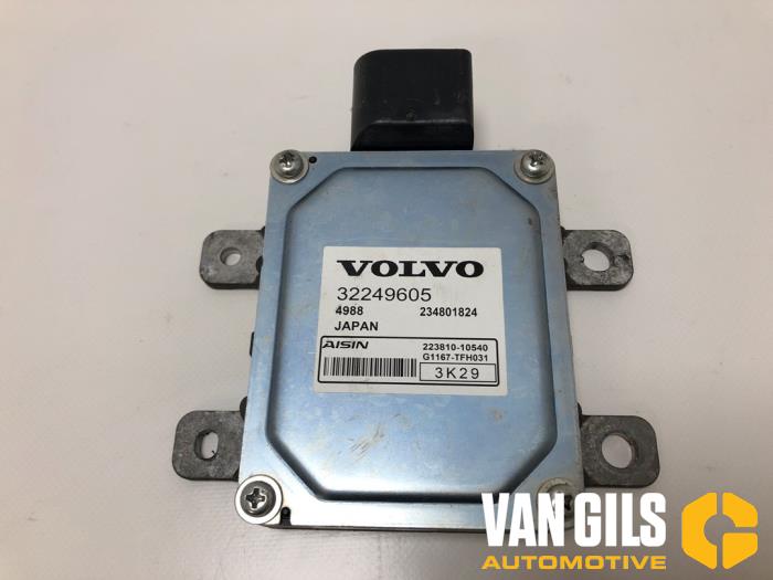 Gebruikte Computer Automatische Bak Volvo XC60 II (UZ) 2.0 T6 16V Recharge, Twin Engine AWD Prijs op aanvraag aangeboden door Van Gils Automotive