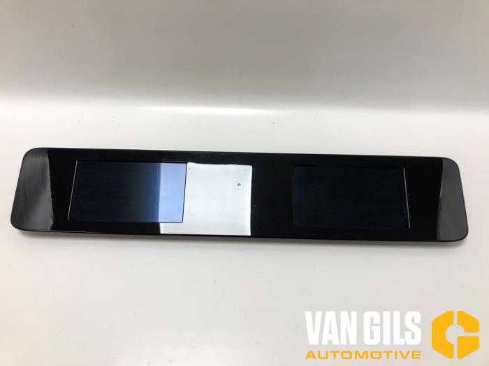 Gebruikte Display Interieur Mercedes B (W247) 2.0 B-200d Prijs € 599,99 Margeregeling aangeboden door Van Gils Automotive