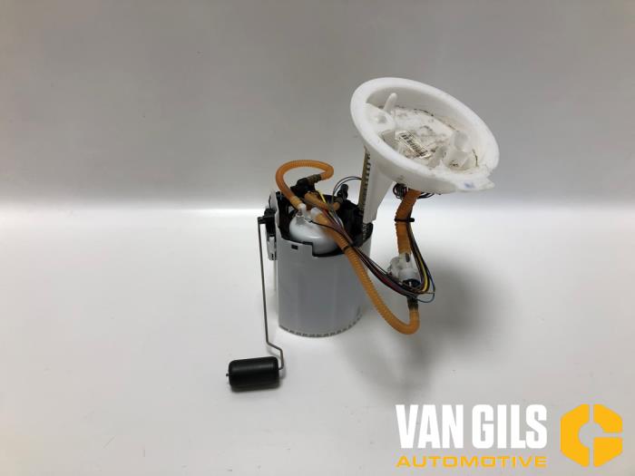 Gebruikte Tank element Pomp Volvo XC60 II (UZ) 2.0 T6 16V Recharge, Twin Engine AWD Prijs op aanvraag aangeboden door Van Gils Automotive
