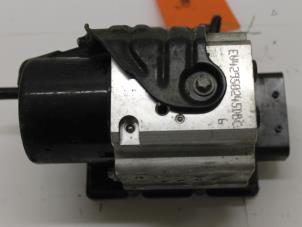 Gebruikte ABS Pomp Saab 9-3 II Sport Sedan (YS3F) 1.9 TiD Prijs € 75,00 Margeregeling aangeboden door Van Gils Automotive