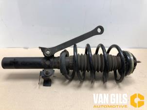 Gebruikte Mac Phersonpoot links-voor Jaguar X-type 2.0 D 16V Prijs € 75,00 Margeregeling aangeboden door Van Gils Automotive