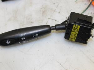 Gebruikte Knipperlicht Schakelaar Chevrolet Matiz 0.8 S,SE Prijs € 35,00 Margeregeling aangeboden door Van Gils Automotive