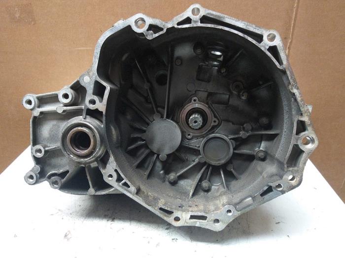 Gebruikte Versnellingsbak Opel Astra H SW (L35) 1.7 CDTi 16V Prijs € 275,00 Margeregeling aangeboden door Van Gils Automotive