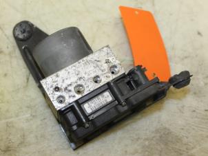 Gebruikte ABS Pomp Renault Scénic II (JM) 2.0 16V Prijs € 75,00 Margeregeling aangeboden door Van Gils Automotive