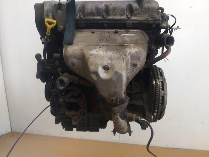 Gebruikte Motor Kia Shuma 1.6i 16V Prijs € 500,00 Margeregeling aangeboden door Van Gils Automotive