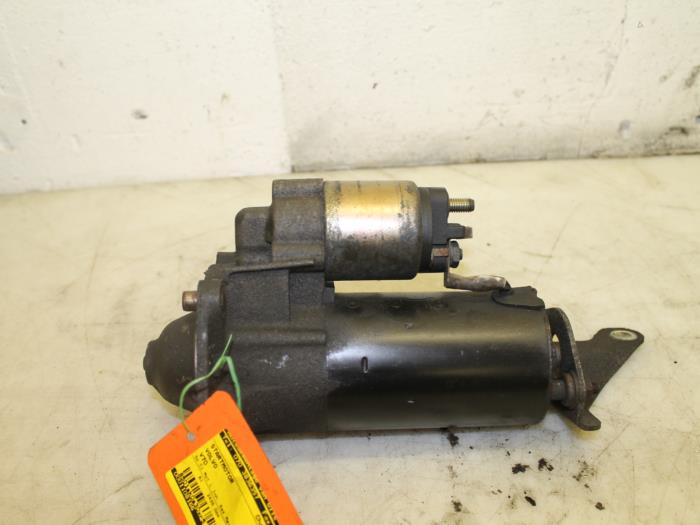 Gebruikte Startmotor Volvo V70 (GW/LW/LZ) 2.5 10V Prijs € 35,00 Margeregeling aangeboden door Van Gils Automotive