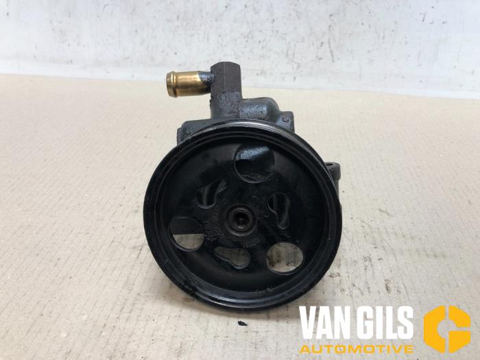 Gebruikte Pomp Servo Ford Ka I 1.3i (96 EEC) Prijs € 60,00 Margeregeling aangeboden door Van Gils Automotive