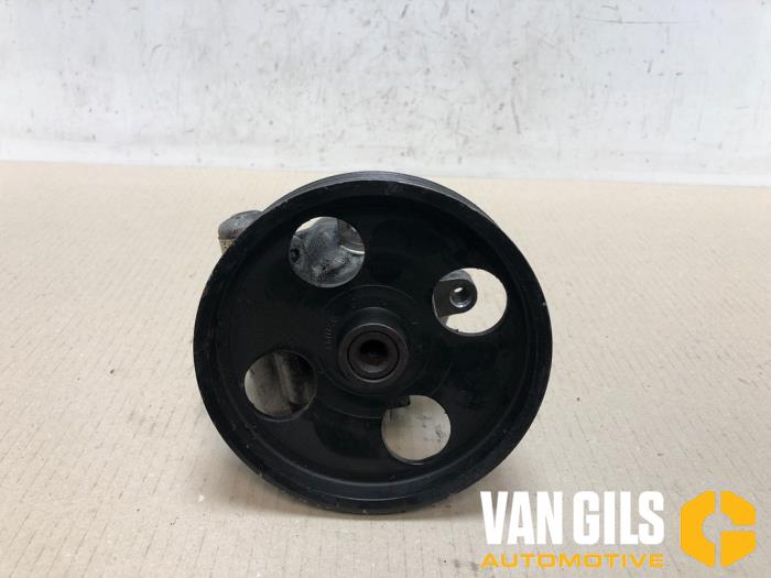 Gebruikte Pomp Servo Renault Laguna II Grandtour (KG) 1.9 dCi 120 Prijs € 60,00 Margeregeling aangeboden door Van Gils Automotive