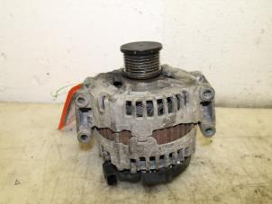 Gebruikte Alternator Mercedes E Combi 4-matic (S211) 3.0 E-320 CDI 24V Prijs € 149,00 Margeregeling aangeboden door Van Gils Automotive