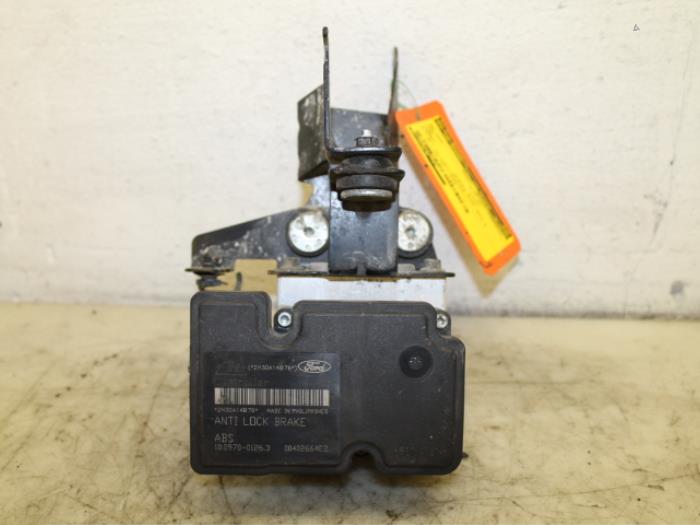 Gebruikte ABS Pomp Ford Transit Connect 1.8 TDCi 90 DPF Prijs € 109,00 Margeregeling aangeboden door Van Gils Automotive
