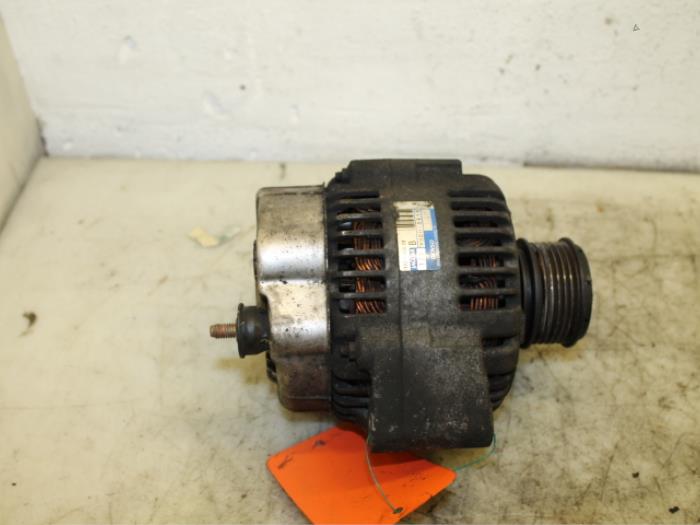 Gebruikte Dynamo Jaguar X-type 2.1 V6 24V Prijs € 75,00 Margeregeling aangeboden door Van Gils Automotive