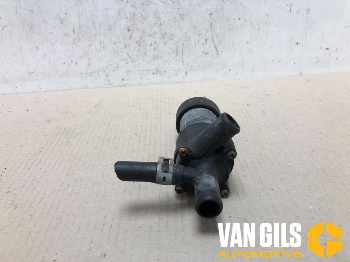Additional water pump Mercedes C-Klasse - Van Gils Automotive