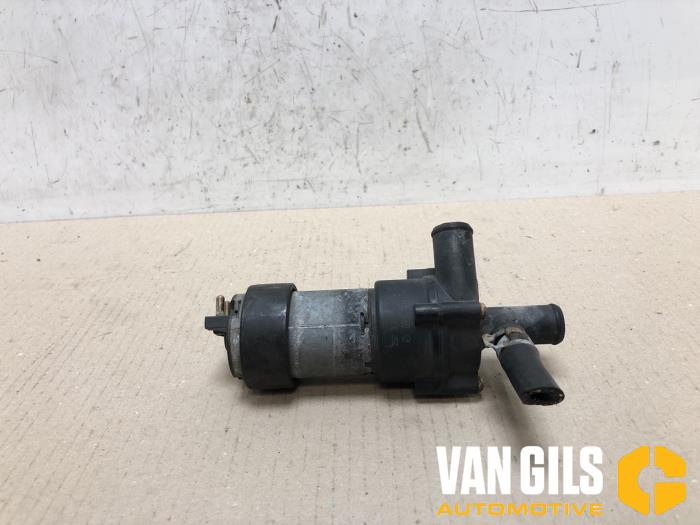 Additional water pump Mercedes C-Klasse - Van Gils Automotive