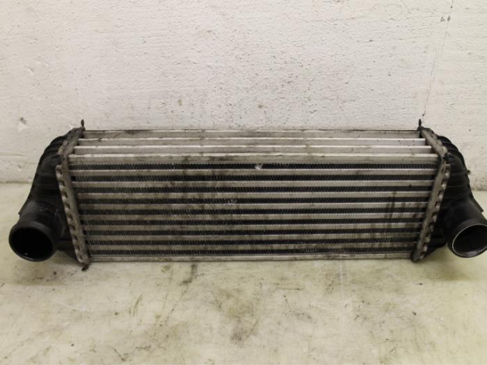 Gebruikte Intercooler Ford Transit Connect 1.8 TDCi 90 DPF Prijs € 60,00 Margeregeling aangeboden door Van Gils Automotive