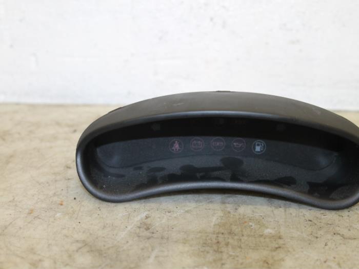 Gebruikte Display Interieur Chevrolet Matiz 0.8 Prijs € 35,00 Margeregeling aangeboden door Van Gils Automotive