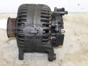 Gebruikte Dynamo Audi A4 Cabrio (B7) 3.0 V6 30V Prijs € 75,00 Margeregeling aangeboden door Van Gils Automotive