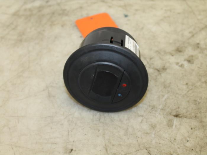 Kachel Schakelaar van een Renault Espace (JK) 3.0 dCi V6 24V 2003