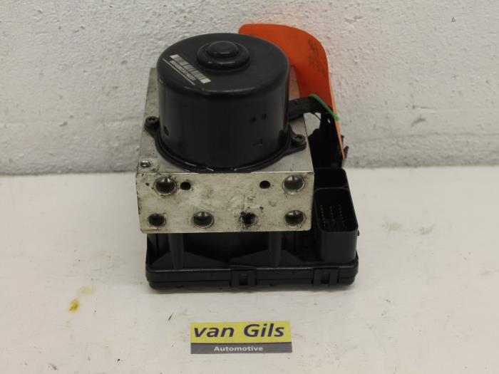 Gebruikte ABS Pomp Chrysler Voyager/Grand Voyager (RG/RS) 2.5 CRD 16V Prijs € 75,00 Margeregeling aangeboden door Van Gils Automotive