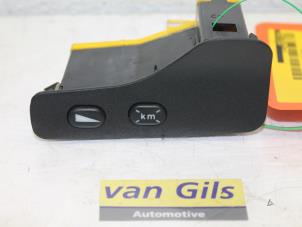 Gebruikte Schakelaar Alfa Romeo 156 Sportwagon (932) 3.2 V6 GTA 24V Prijs € 30,00 Margeregeling aangeboden door Van Gils Automotive