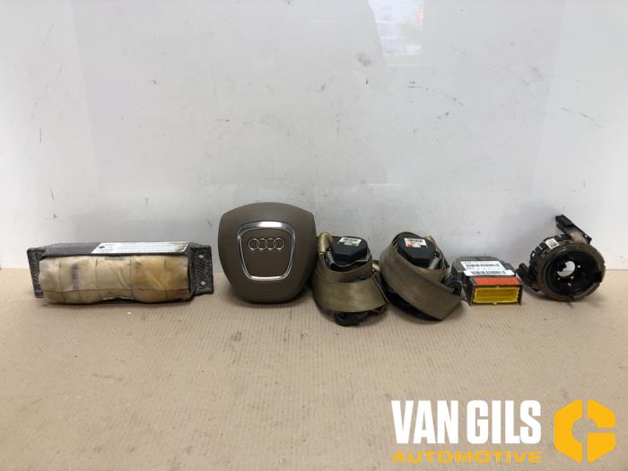 Gebruikte Module + Airbag Set Audi A4 (B7) 2.0 TDI 16V Prijs € 249,00 Margeregeling aangeboden door Van Gils Automotive