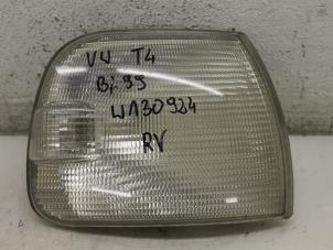Gebruikte Knipperlicht rechts Volkswagen Transporter/Caravelle T4 2.5 TDI Prijs € 30,00 Margeregeling aangeboden door Van Gils Automotive