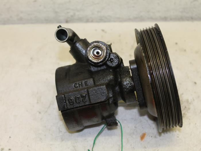 Gebruikte Pomp Servo Fiat Doblo Cargo (223) 1.9 JTD Prijs € 60,00 Margeregeling aangeboden door Van Gils Automotive